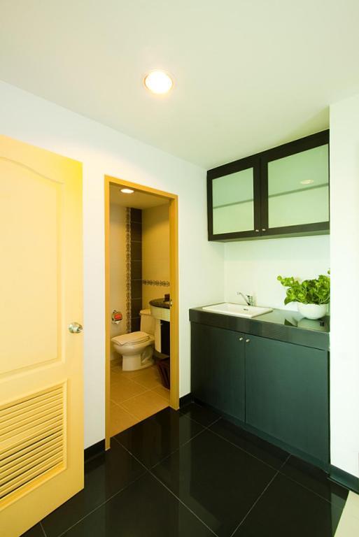 Laurel Suite กรุงเทพมหานคร ภายนอก รูปภาพ
